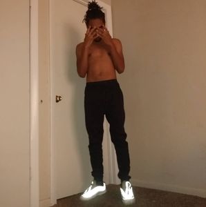 Meet your Posher, Aaron